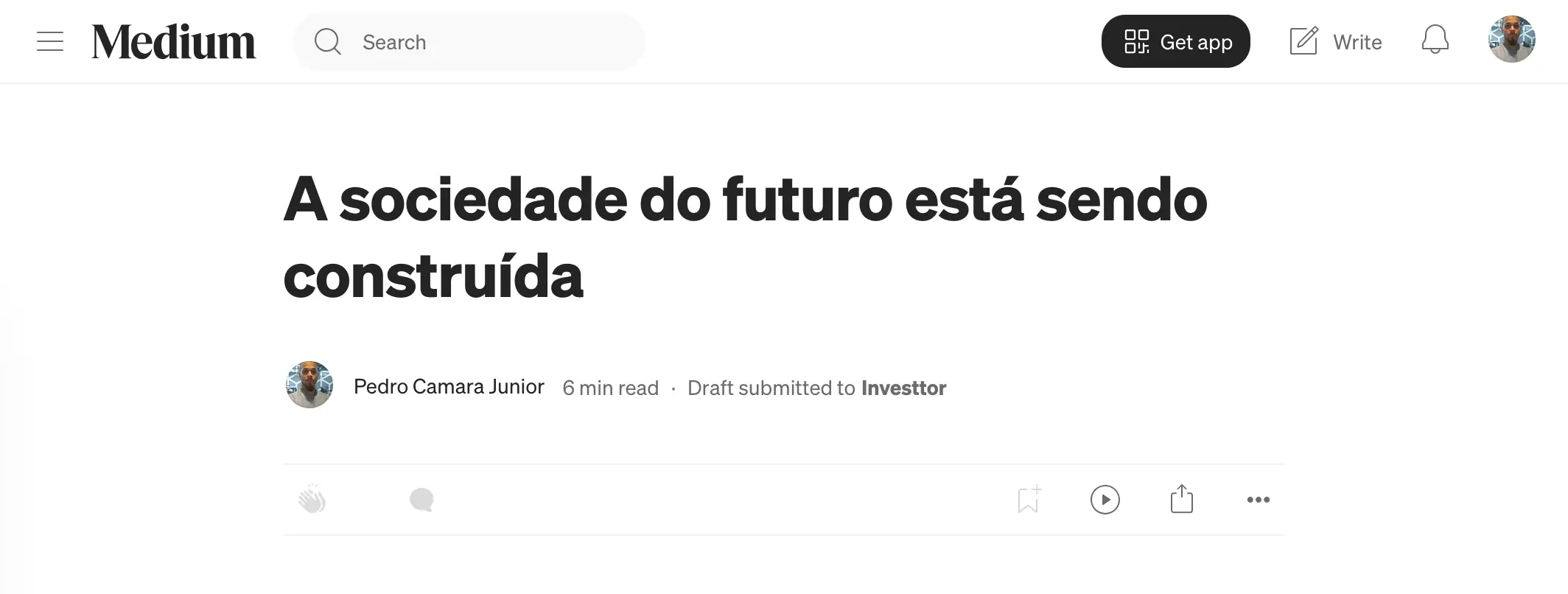 Screenshot of the original unpublished draft in Portuguese, as found on Medium.